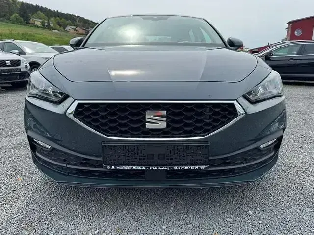 Gebraucht Seat Leon Style 116 PS (85 kW) 2024 Blau Limousine