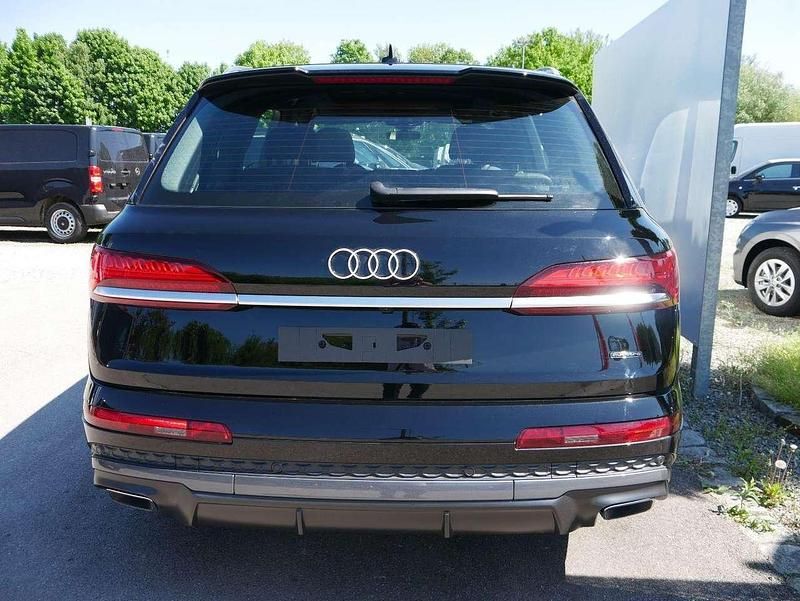 Neu Audi Q7 S-Line 231 PS (169 kW) 2025 Mythosschwarz metallic SUV