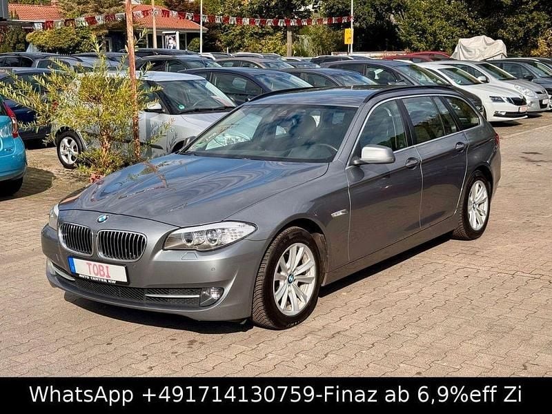 Grau Gebraucht 2013 BMW 520 Performance Limousine | 8.490 € (Superpreis) - Bild 1/4
