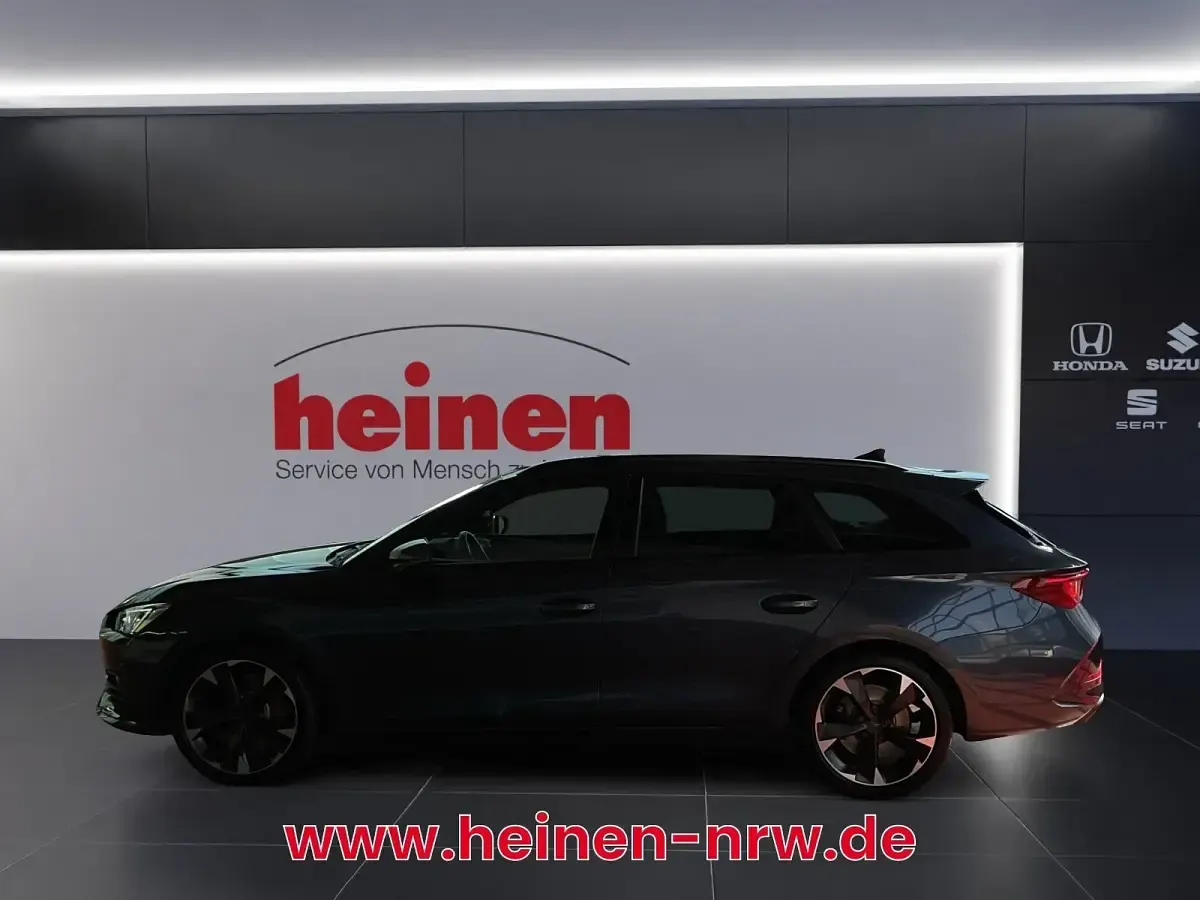Gebraucht Cupra Leon 300 PS (220 kW) 2023 Magnetic grau Kombi