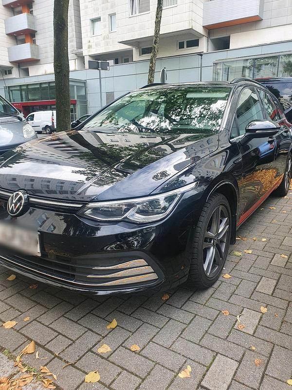 Gebraucht VW Golf VIII 150 PS (110 kW) 2021 Schwarz Kombi