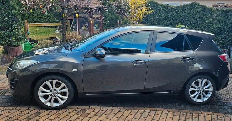 Gebraucht Mazda 3 105 PS (77 kW) 2010 Grau Limousine