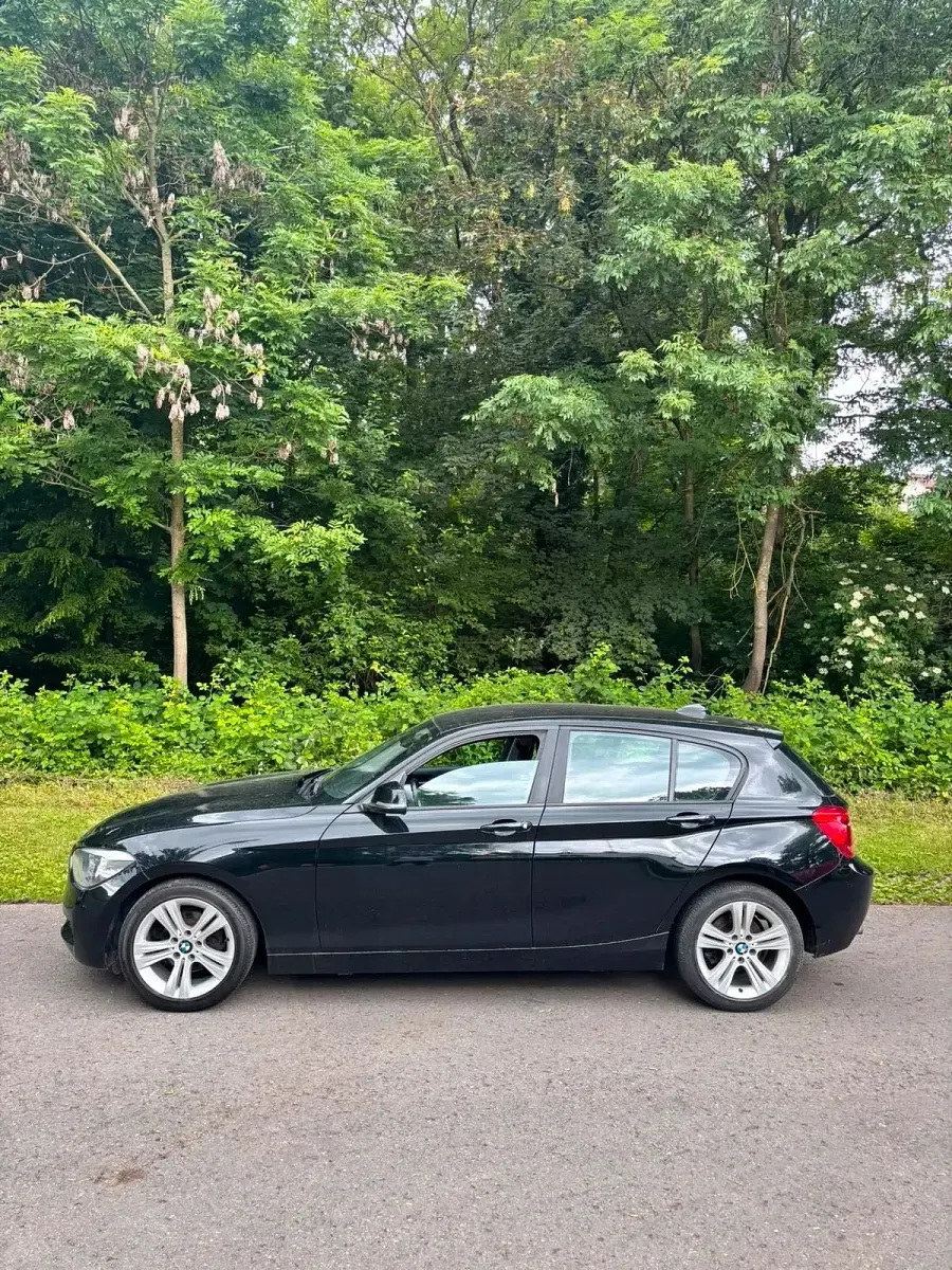 Gebraucht BMW 116 136 PS (100 kW) 2012 Schwarz Kleinwagen