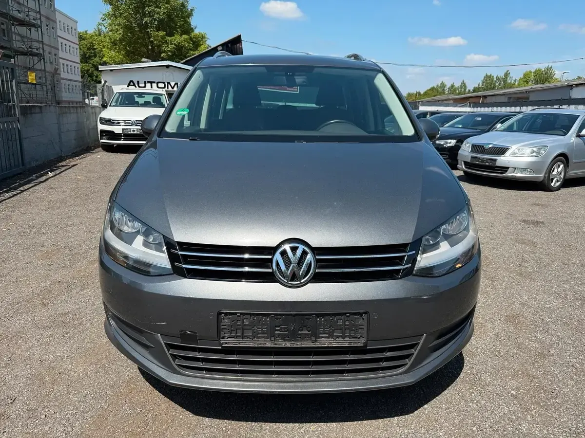 Gebraucht VW Sharan 140 PS (102 kW) 2011 Grau Van / Kleinbus