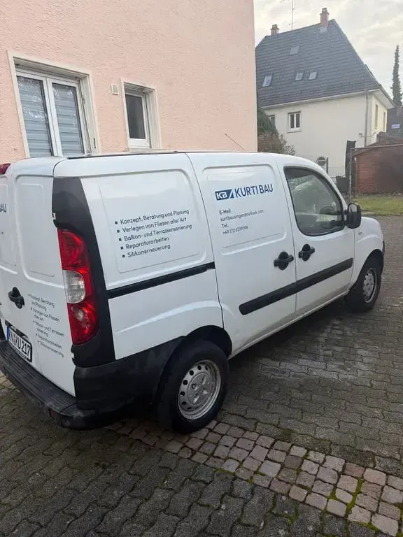 Gebraucht Fiat Doblò Dynamic 90 PS (66 kW) 2009 Weiß Van / Kleinbus