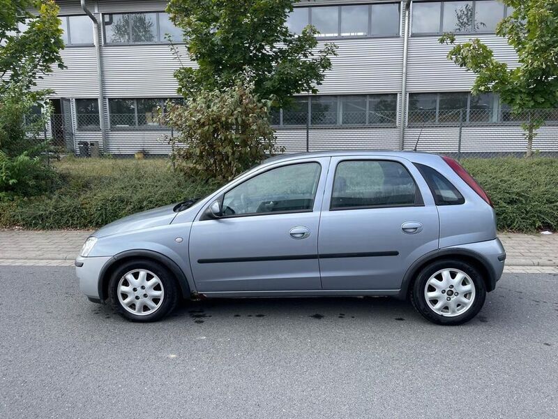 Gebraucht Opel Corsa 69 PS (50 kW) 2003 Silber Limousine