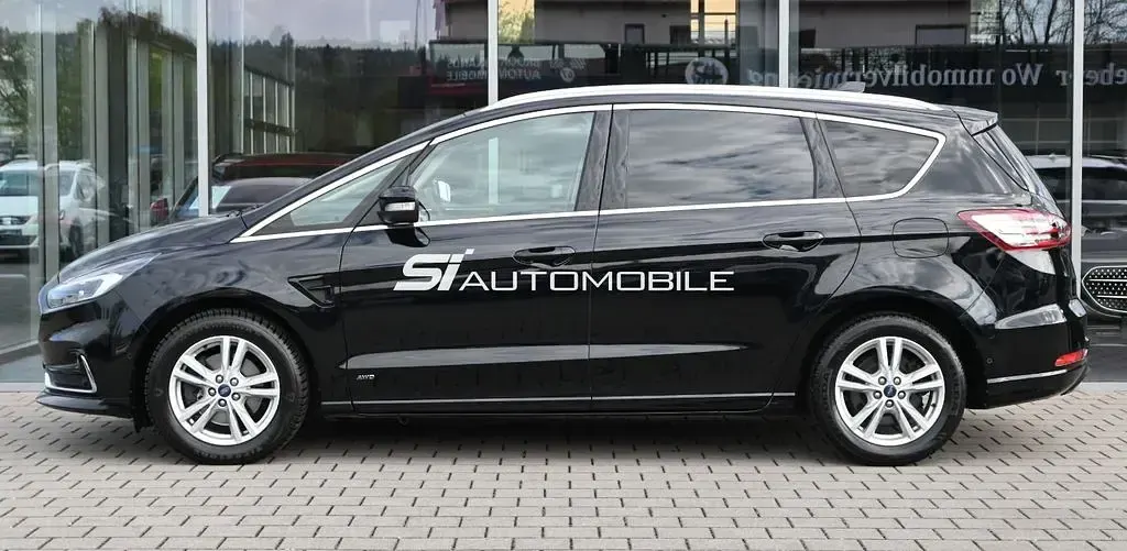 Gebraucht Ford S-MAX Titanium 190 PS (139 kW) 2022 Schwarz Van / Kleinbus