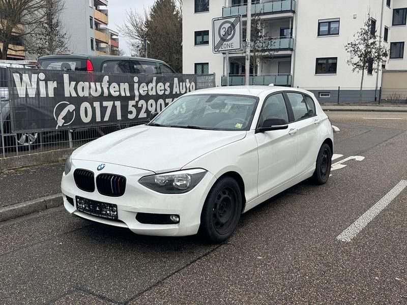 Gebraucht BMW 114 102 PS (75 kW) 2013 Weiß Kleinwagen