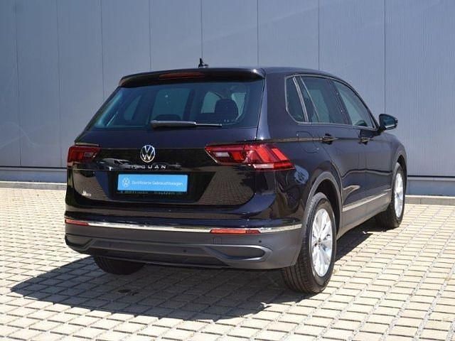 Gebraucht VW Tiguan 150 PS (110 kW) 2023 Deep black perleffekt SUV