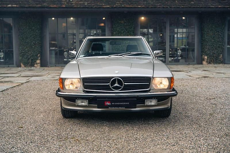 Gebraucht Mercedes 560 231 PS (169 kW) 1989 Silber Cabrio