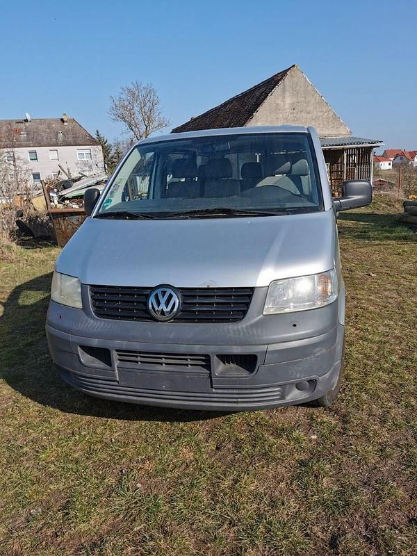 Gebraucht VW T5 131 PS (96 kW) 2009 Silber Van