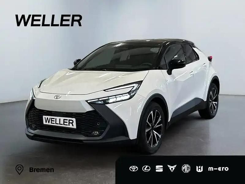 Schneeweiß / schwarz Neu 2025 Toyota C-HR SUV | 33.380 € (Superpreis) - Bild 1/3