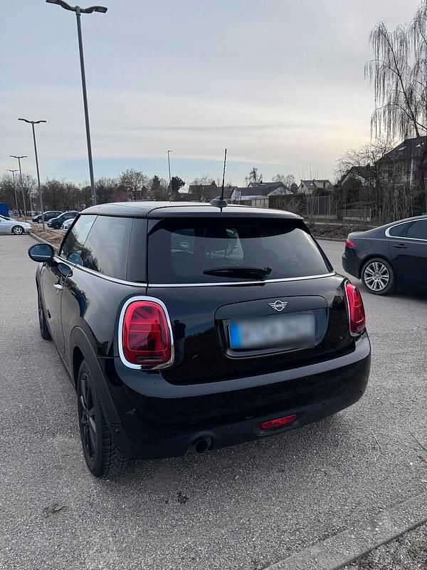 Gebraucht Mini One D 95 PS (69 kW) 2018 Schwarz Kleinwagen