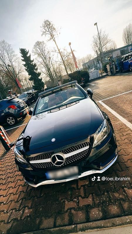 Gebraucht Mercedes C220 170 PS (125 kW) 2017 Schwarz Cabrio