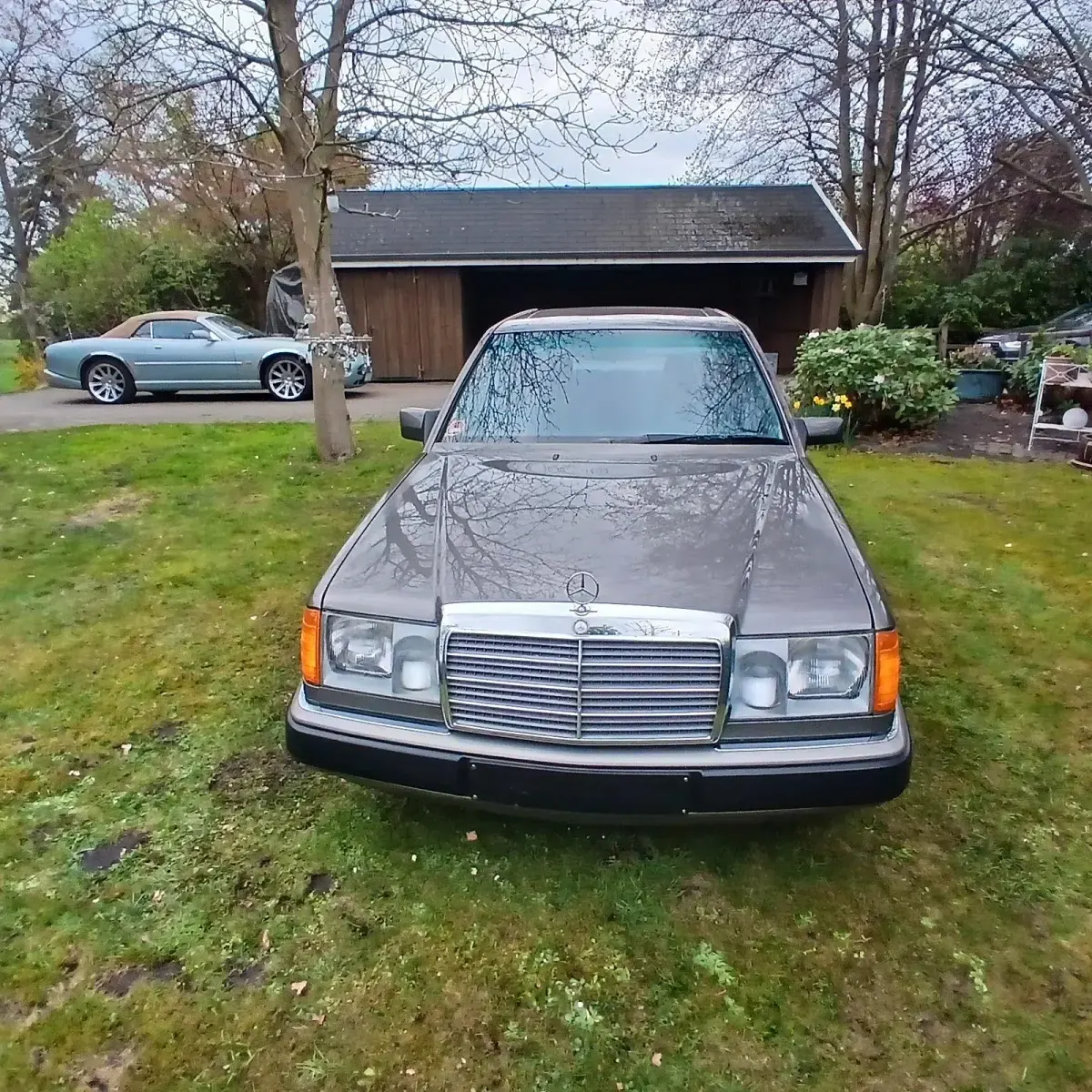 Gebraucht Mercedes 200 75 PS (55 kW) 1991 Limousine