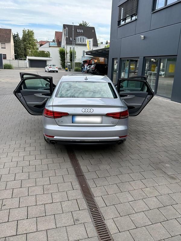 Gebraucht Audi A4 190 PS (139 kW) 2017 Silber Limousine