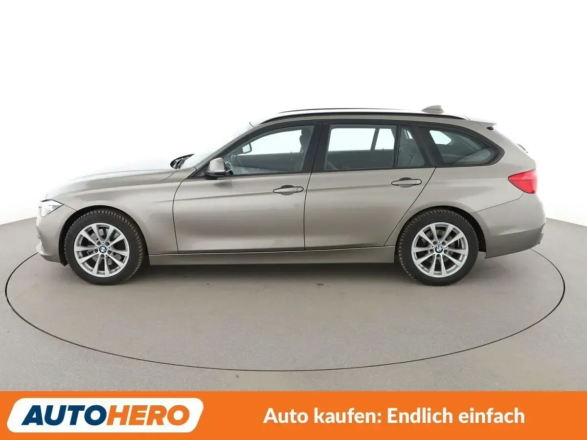Gebraucht BMW 330 Advantage 252 PS (185 kW) 2016 Grau Kombi