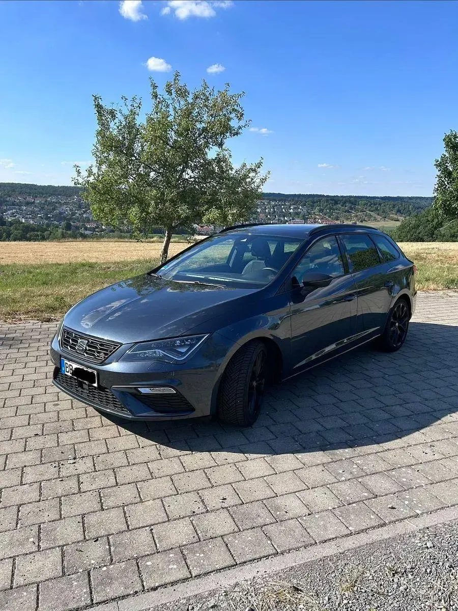 Gebraucht Seat Leon FR 150 PS (110 kW) 2019 Grau Limousine