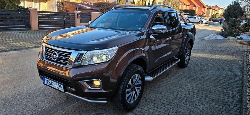 Braun Gebraucht 2016 Nissan Navara N-Connecta Abholung | 22.990 € - Bild 1/4