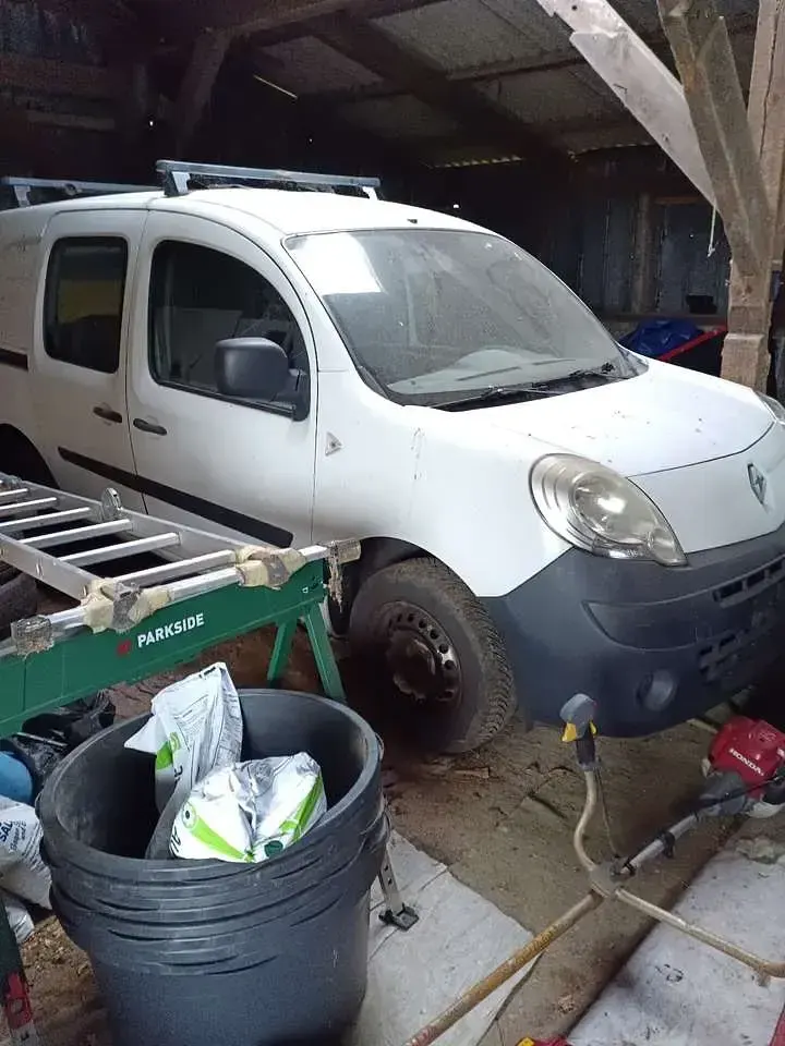Gebraucht Renault Kangoo 68 PS (50 kW) 2008 Weiß Van / Kleinbus