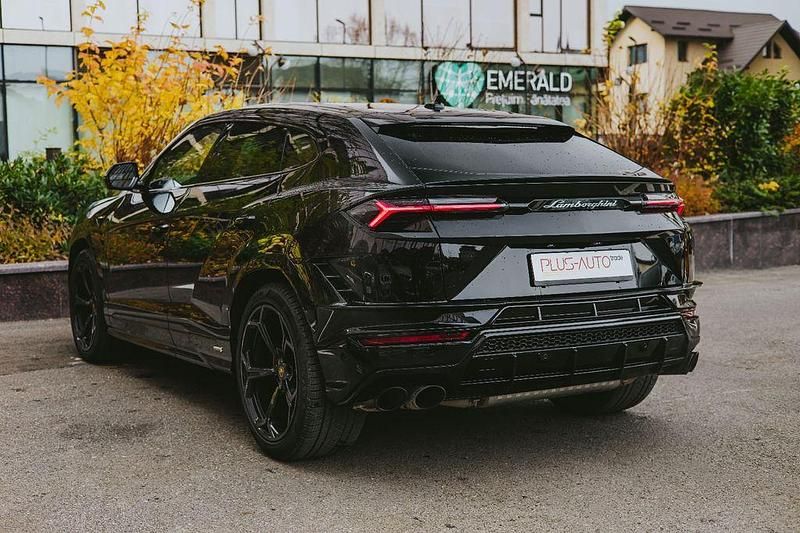 Gebraucht Lamborghini Urus 666 PS (489 kW) 2024 Schwarz SUV