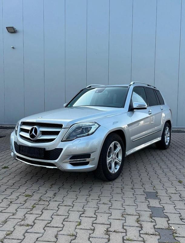 Silber Gebraucht 2014 Mercedes GLK220 SUV | 21.500 € (Fairer Preis) - Bild 1/4