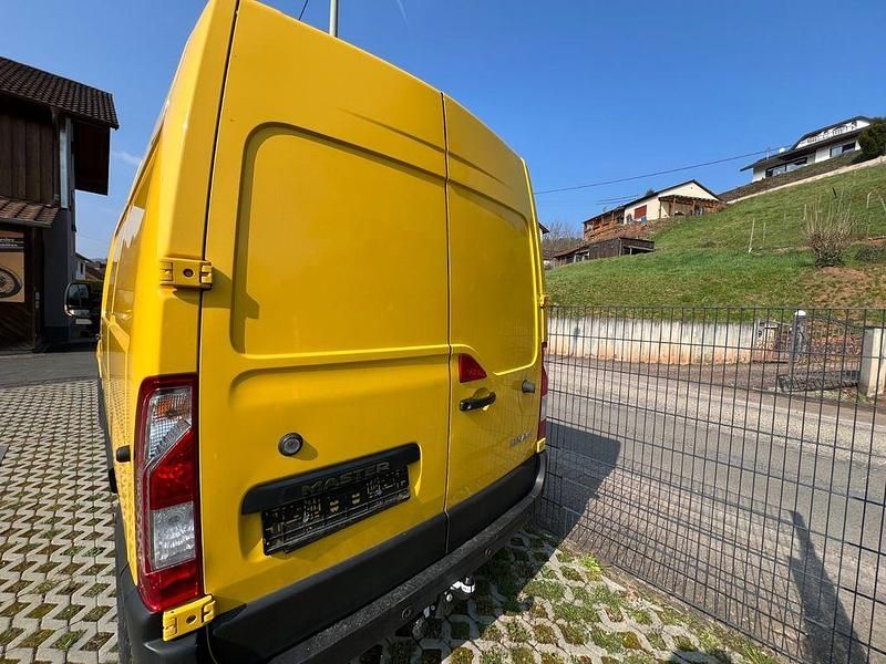 Gebraucht Renault Master 135 PS (99 kW) 2025 Gelb Van / Kleinbus