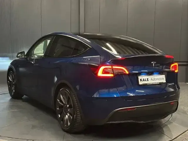 Brugt Tesla Model Y Performance 392 kW (534 HK) 2023 Blå SUV