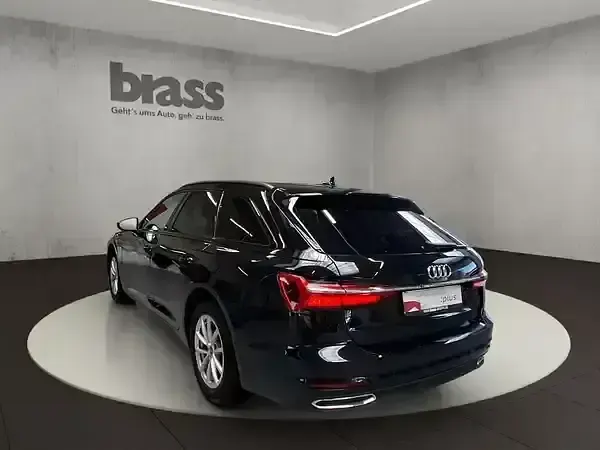 Gebraucht Audi A6 Premium 204 PS (150 kW) 2023 Mythosschwarz metallic Kombi
