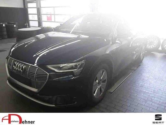 Blau Gebraucht 2022 Audi e-tron Advanced Plus SUV | 32.780 € (Fairer Preis) - Bild 1/4