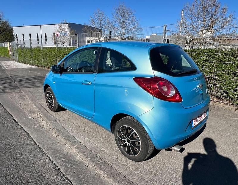 Gebraucht Ford Ka Trend 69 PS (50 kW) 2010 Blau Kleinwagen