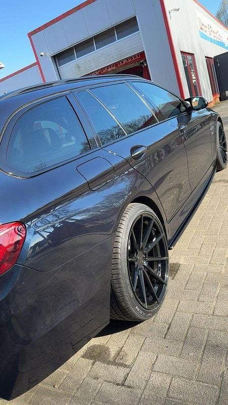 Gebraucht BMW 530 Performance 258 PS (189 kW) 2015 Schwarz Kombi