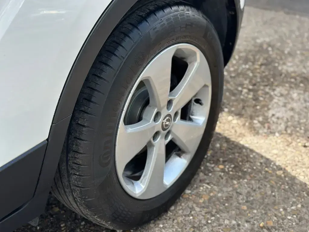 Gebraucht Opel Mokka Edition 110 PS (80 kW) 2016 Weiß SUV