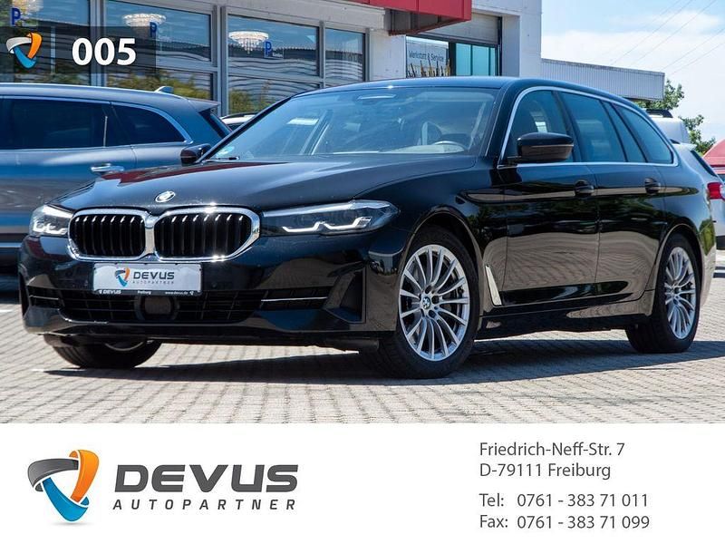Schwarz Gebraucht 2021 BMW 530 Performance Kombi | 24.900 € (Superpreis) - Bild 1/4