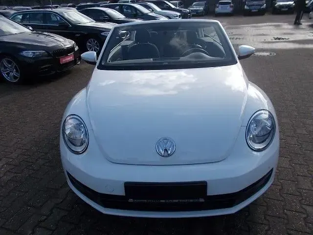 Gebraucht VW Beetle 105 PS (77 kW) 2015 Weiß Kleinwagen