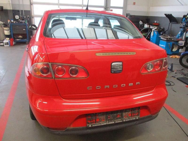 Gebraucht Seat Cordoba Reference 86 PS (63 kW) 2009 Rot Limousine