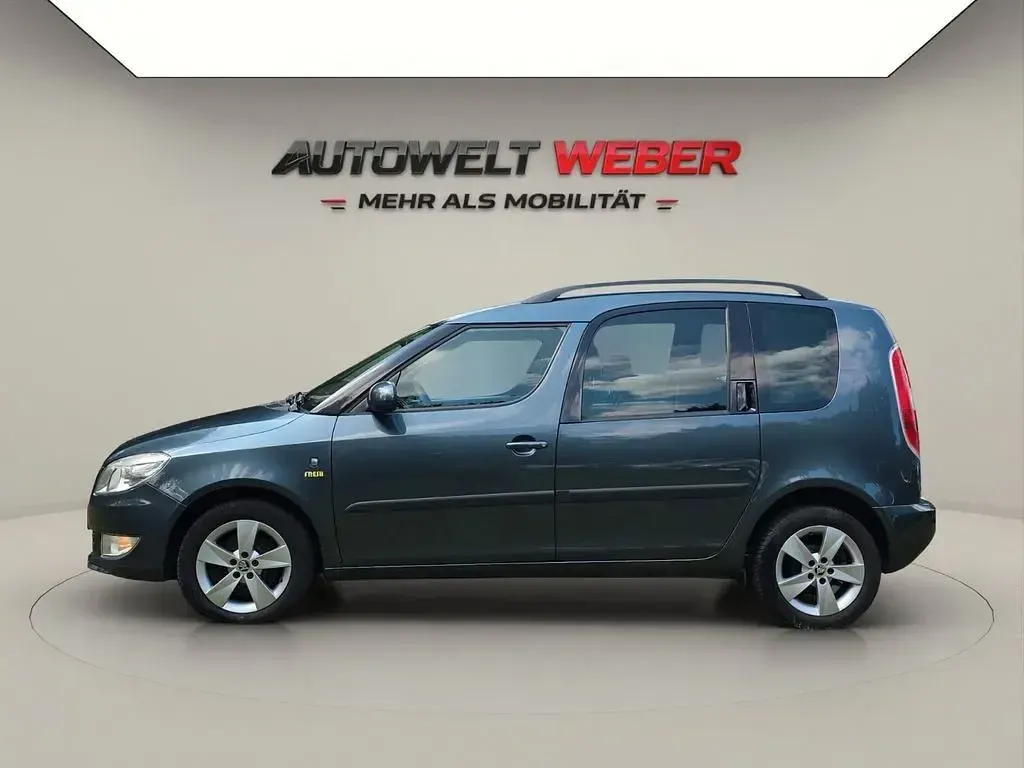 Gebraucht Skoda Roomster Fresh 105 PS (77 kW) 2015 Grau Van / Kleinbus