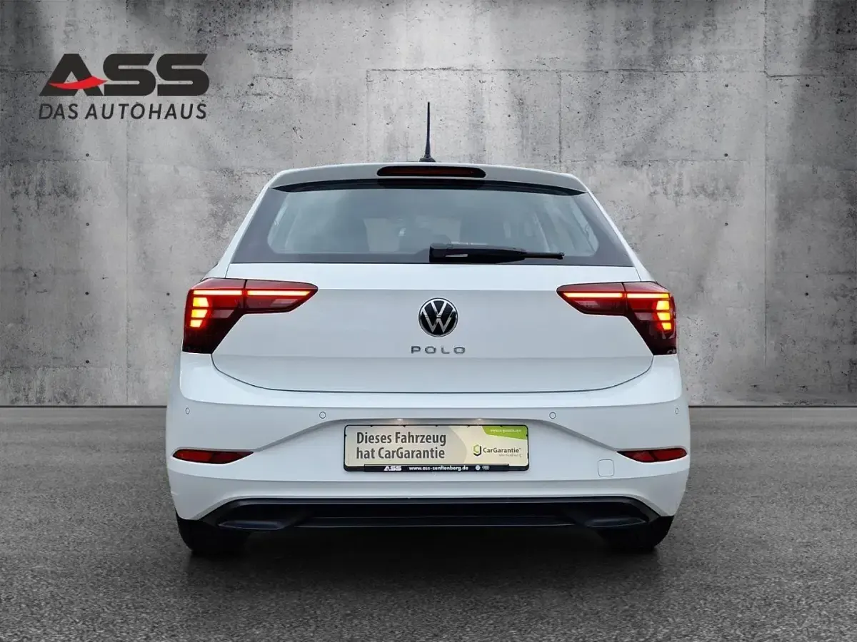 Gebraucht VW Polo Life 80 PS (58 kW) 2023 Weiß Kleinwagen