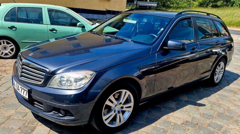 Schwarz Gebraucht 2011 Mercedes C200 Elegance Kombi | 4.800 € (Fairer Preis) - Bild 1/4