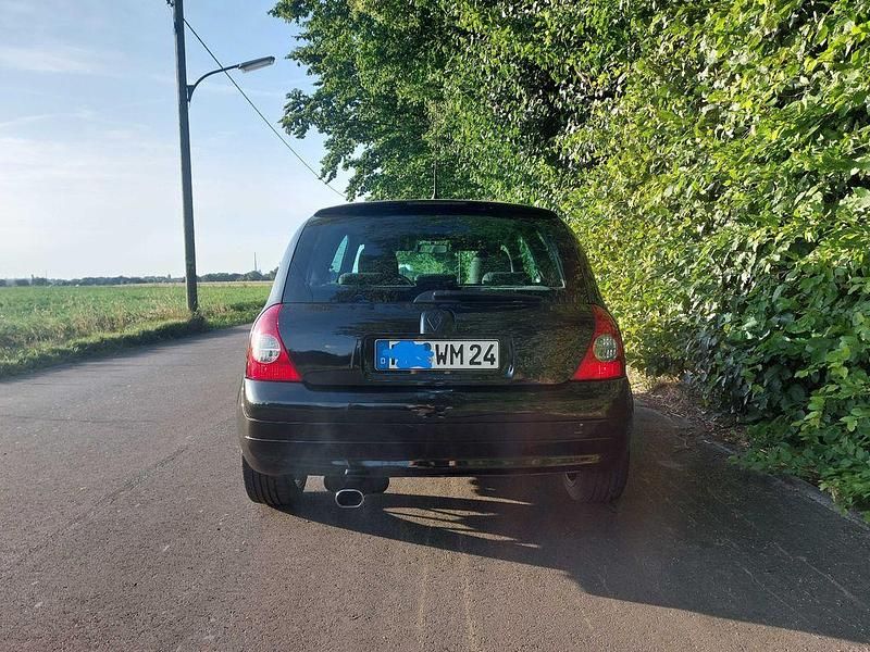 Gebraucht Renault Clio II 75 PS (55 kW) 2004 Schwarz Kleinwagen