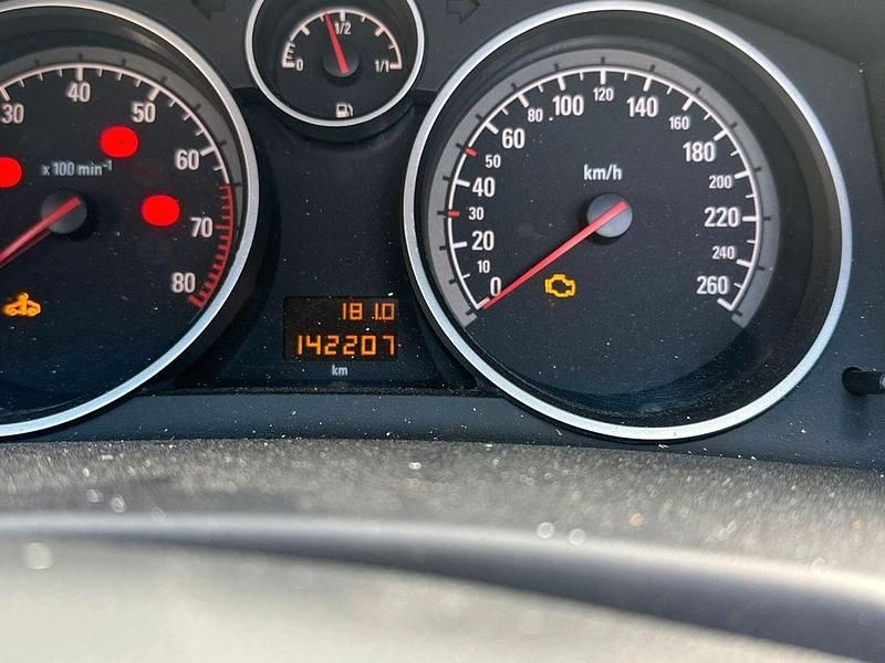 Gebraucht Opel Astra Cabriolet Cosmo 140 PS (102 kW) 2010 Blau Cabrio