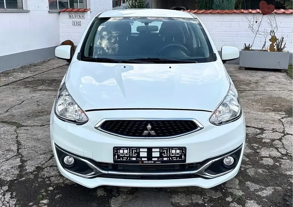 Gebraucht Mitsubishi Space Star Active 71 PS (52 kW) 2019 Weiß Kleinwagen