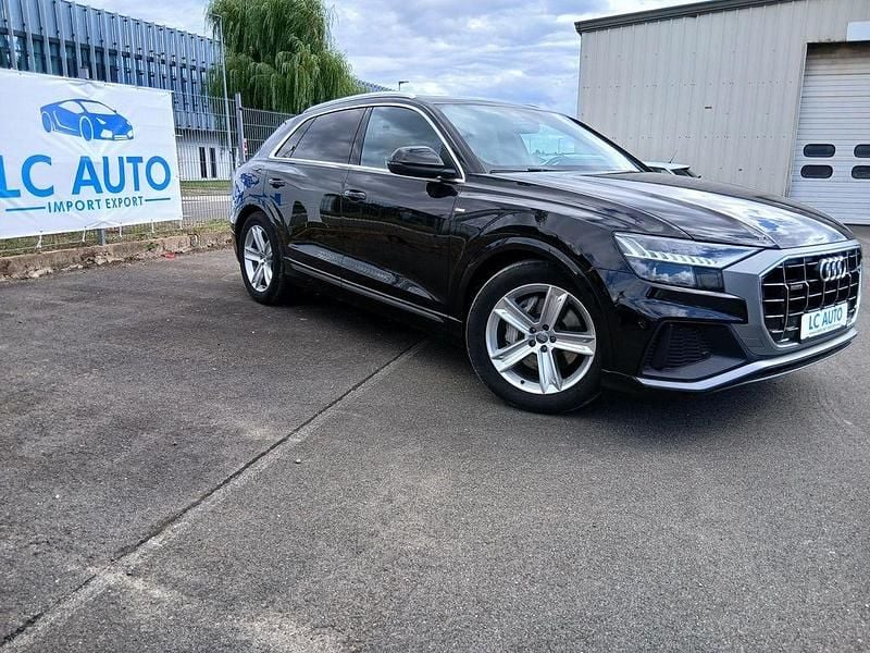 Schwarz Gebraucht 2019 Audi Q8 SUV | 35.990 € (Guter Preis) - Bild 1/4