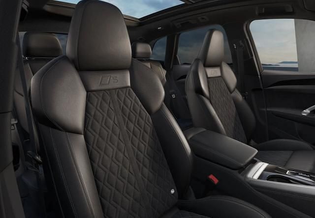 Neu Audi Q5 Sportback S-Line 204 PS (150 kW) 2026 Daytonagrau perleffekt daytonagrau perleffekt SUV