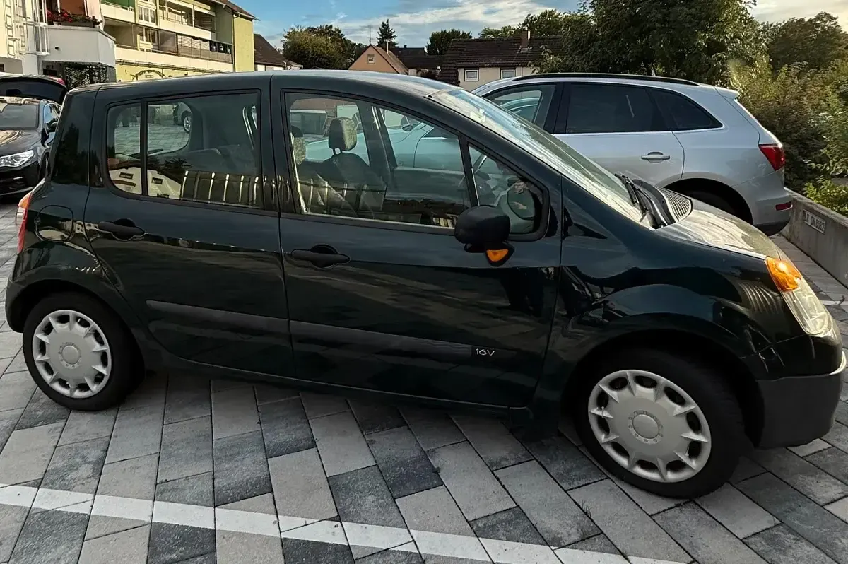 Gebraucht Renault Modus 75 PS (55 kW) 2004 Grün Van / Kleinbus