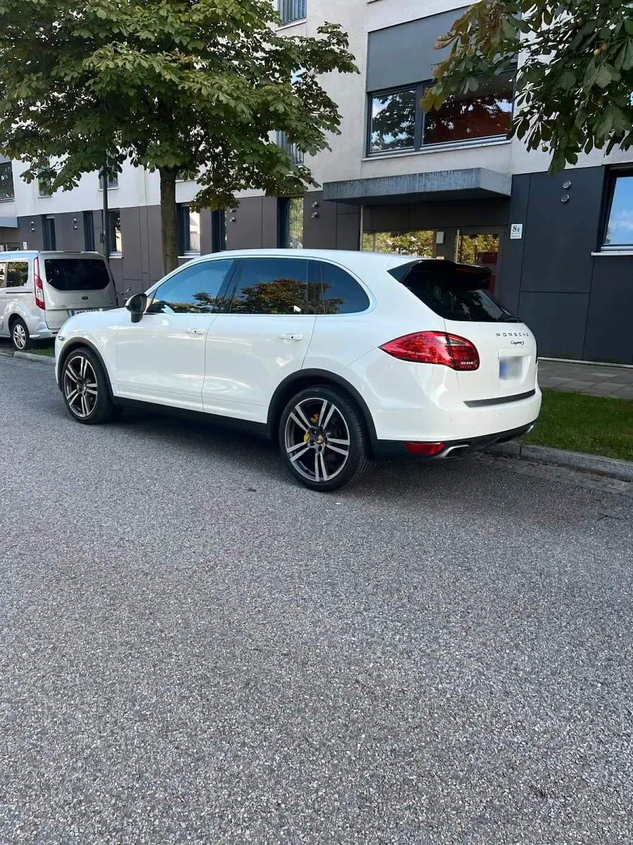 Gebraucht Porsche Cayenne S 400 PS (294 kW) 2011 Weiß SUV