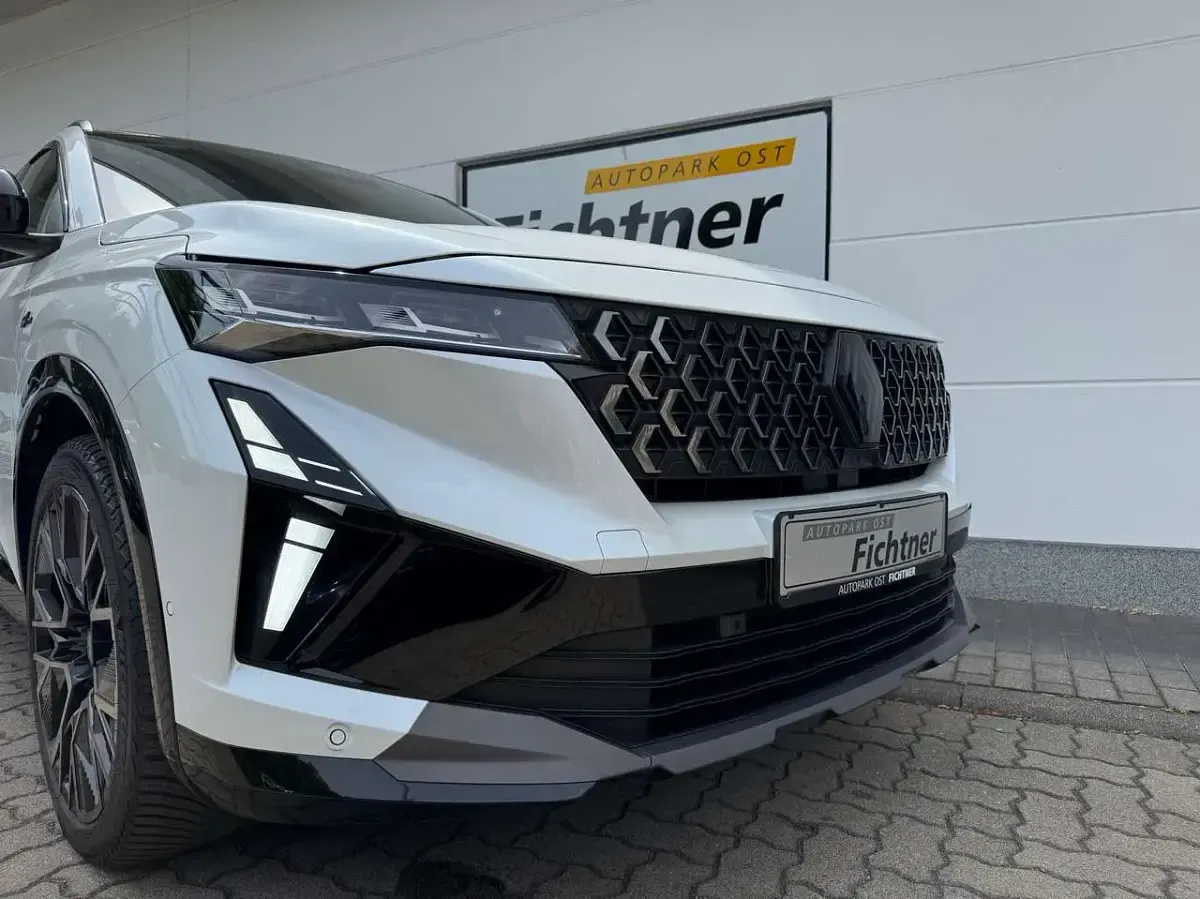 Gebraucht Renault Austral Esprit Alpine 158 PS (116 kW) 2025 Perlmjut SUV