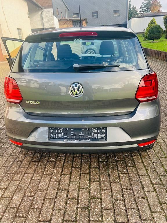 Gebraucht VW Polo Trendline 60 PS (44 kW) 2015 Grau Limousine