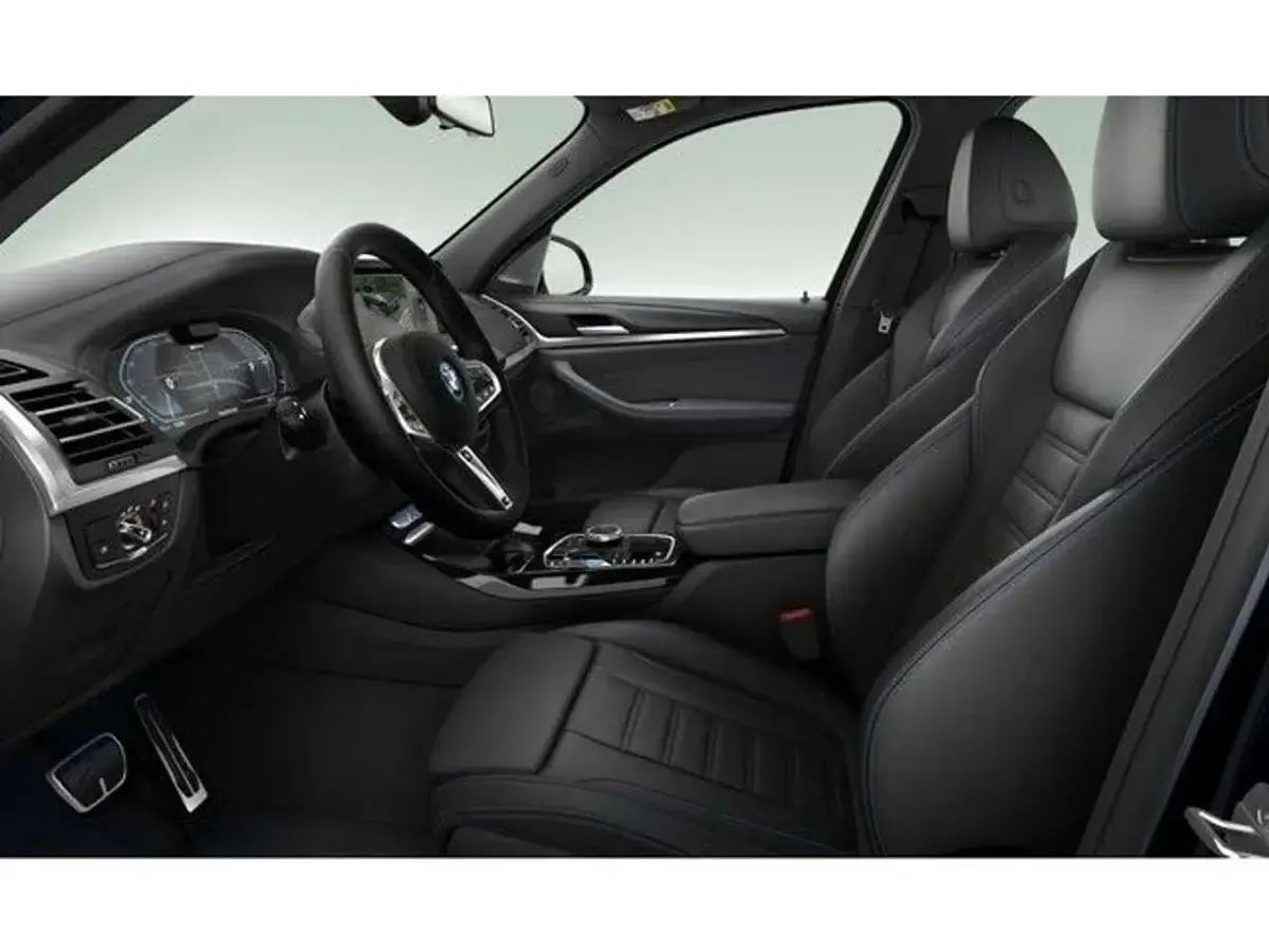Gebraucht BMW iX3 Impressive 210 kW (286 PS) 2024 Schwarz SUV
