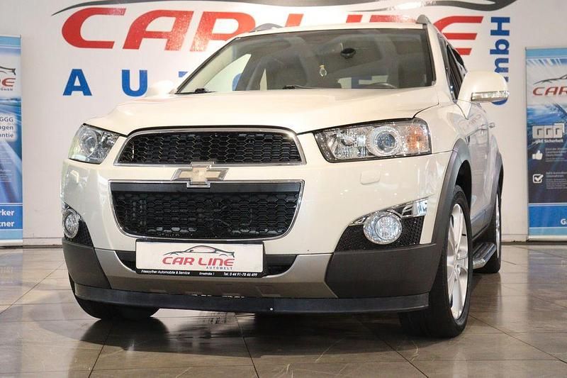 Weiß Gebraucht 2012 Chevrolet Captiva LTZ SUV | 10.999 € (Teuer) - Bild 1/4